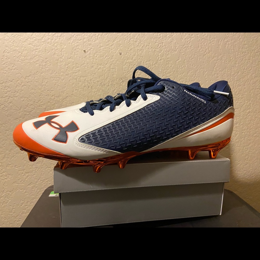 New Under Armour Cleats size 13